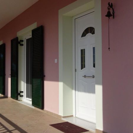 Victoria'S Summer House Lixouri Exterior foto